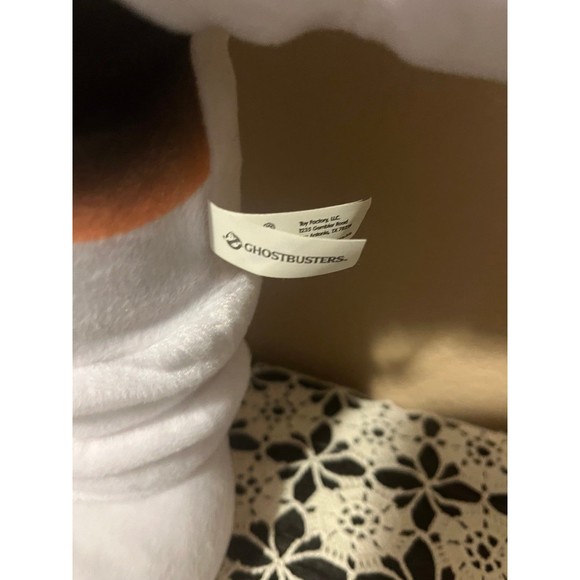 2019 24” Ghostbusters Stay Puft Plush - Picture 3 of 5